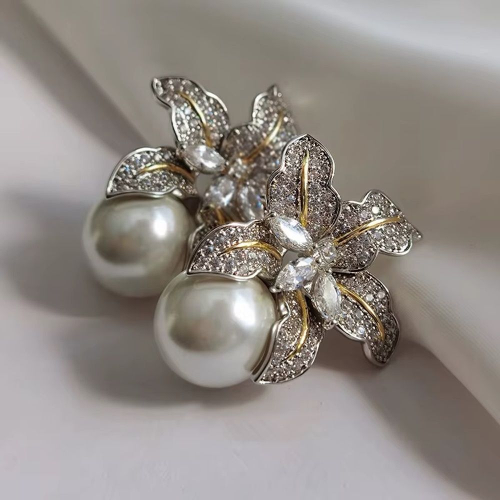 ✨Gorgeous Elegant Silver Cz Diamond Pave Star Lily &PearlPost back Earringss - Picture 10 of 17